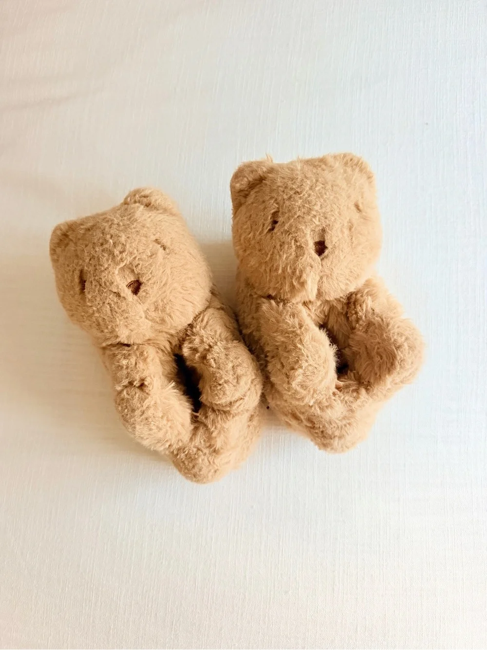 GAP Brannan Bear Fuzzy Teddy Bear Slippers Toddler shoe size 7-8